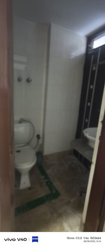 Bathroom in 3 BHK Apartment at Sector 18 Dwarka – for Rent