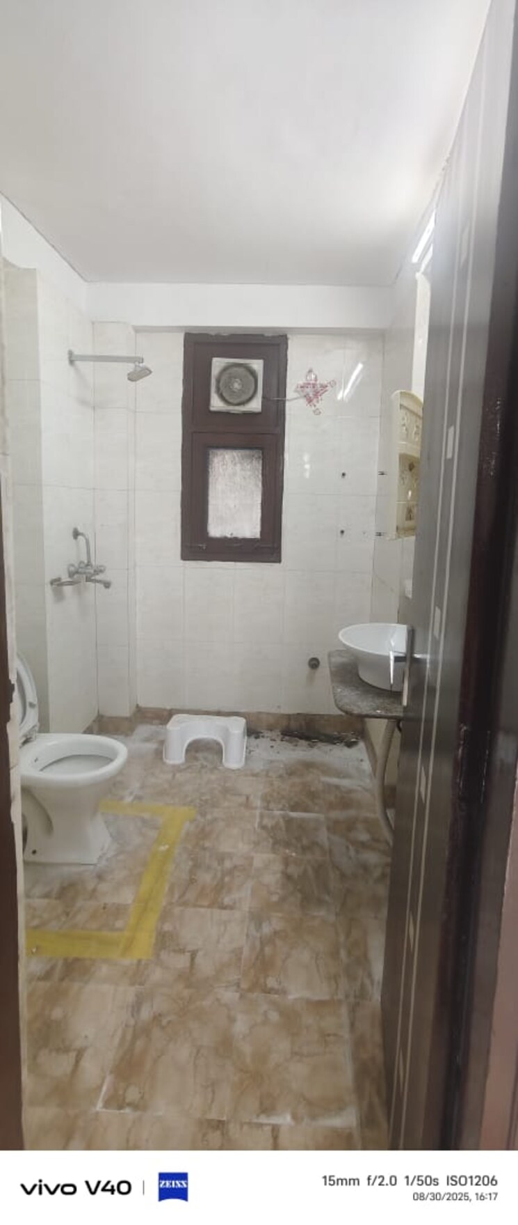 Bathroom, sector 18 dwarka 3 Bedroom 1400 Sq.Ft. Apartment In Sector 18 Dwarka Delhi 9128453