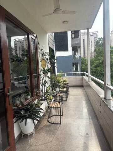 Balcony in 4 BHK Builder Floor at Unitech South City II, Sector 50 – for Rent