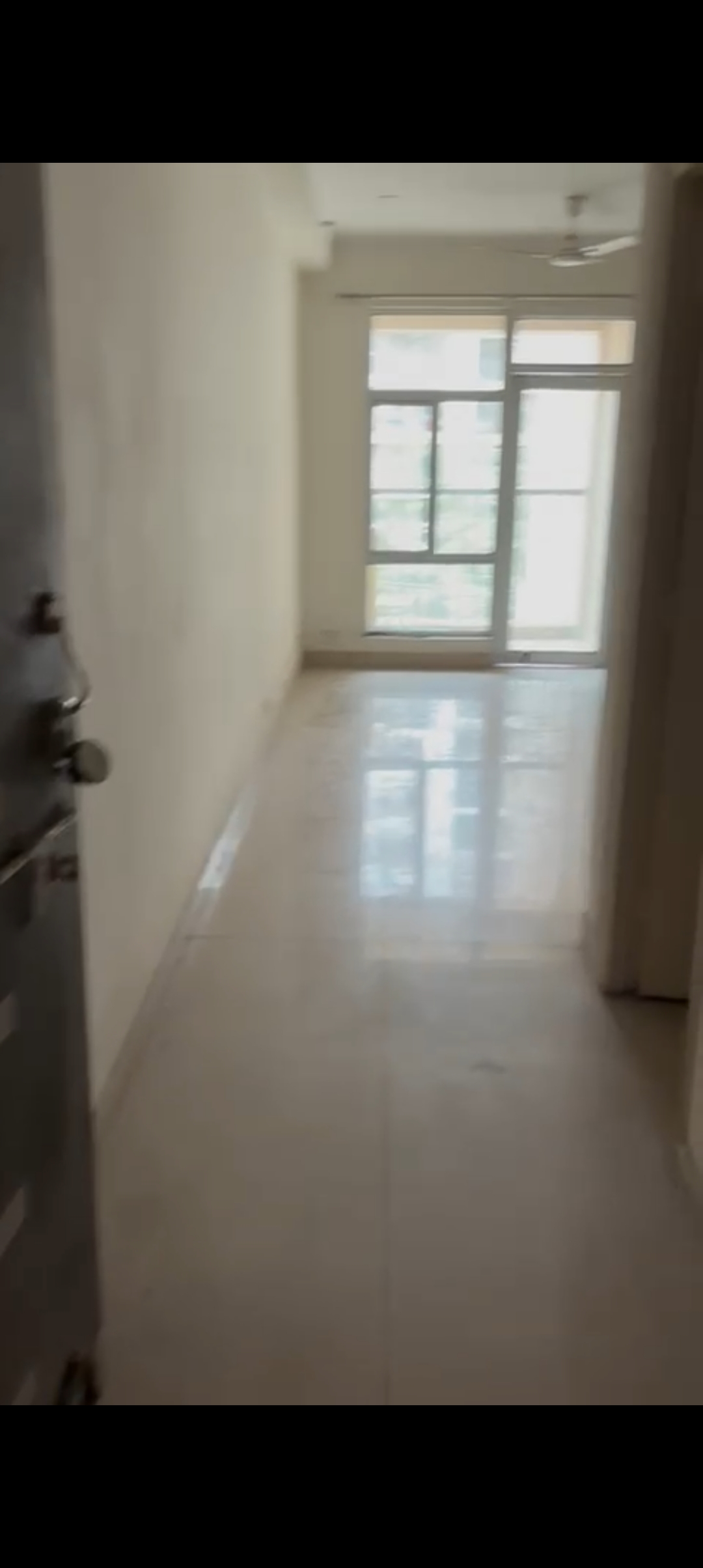 3 BHK Apartment For Sale in Gaur City 2 - 11th Avenue