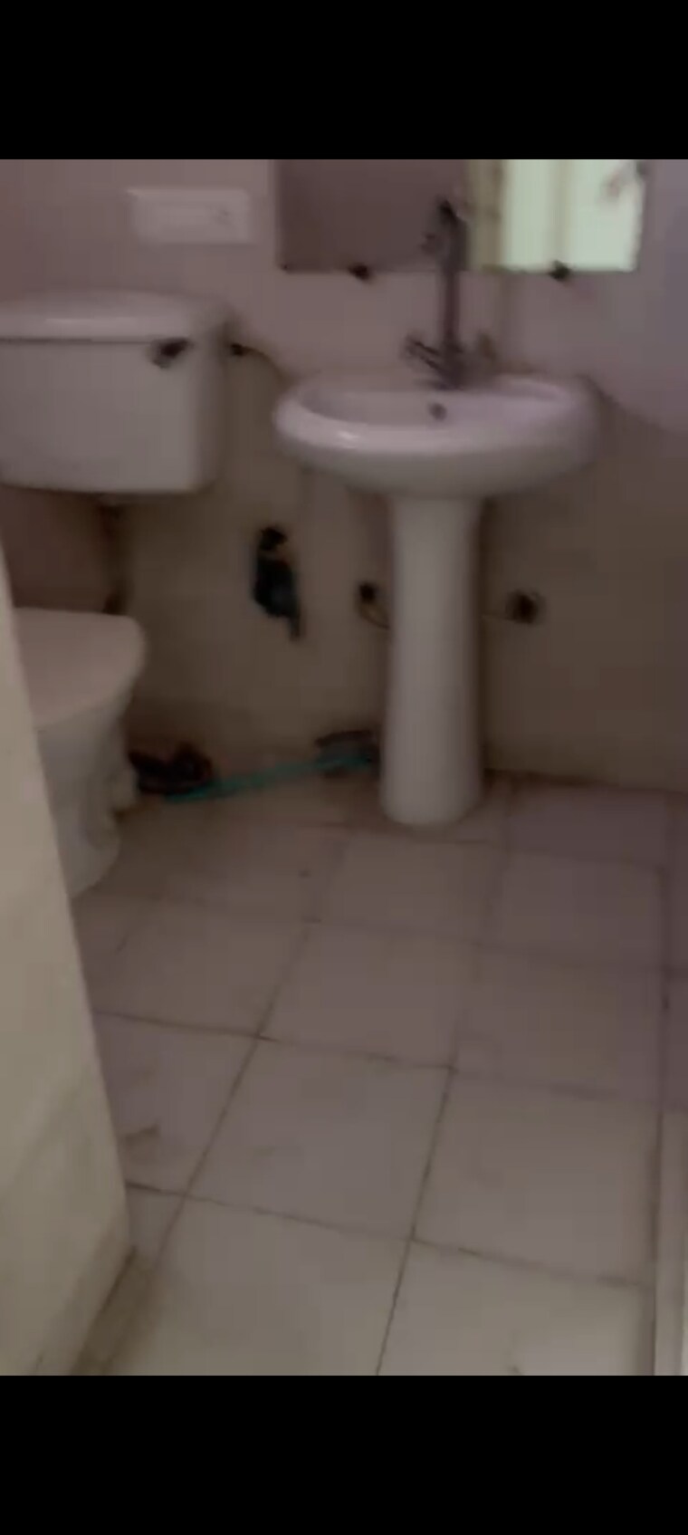 Bathroom, gaur-city-2-11th-avenue 3 Bedroom 871 Sq.Ft. Apartment In Sector 16c Greater Noida Greater Noida 9128465