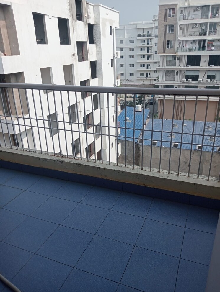 Balcony, bailey road 3 Bedroom 1650 Sq.Ft. Apartment In Bailey Road Patna 9128489