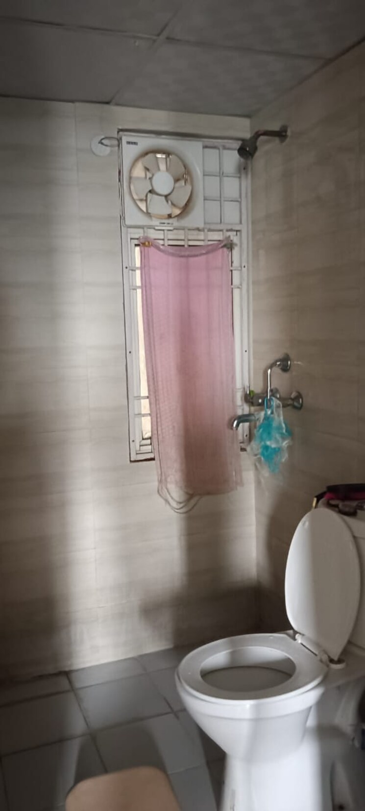 Attached Bathroom, gaur-city-2-14th-avenue 3 Bedroom 740 Sq.Ft. Apartment In Sector 16c Greater Noida Greater Noida 9128516