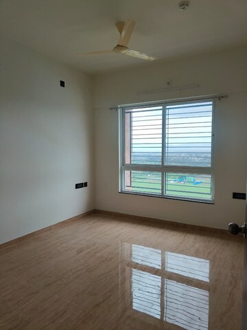 Room in 3 BHK Apartment at VTP Beaumonde, Kharadi – for Rent