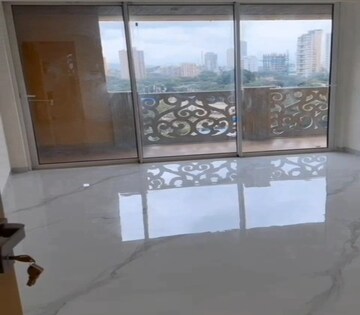 Bedroom in 4 BHK Apartment at Matunga East – for Sale