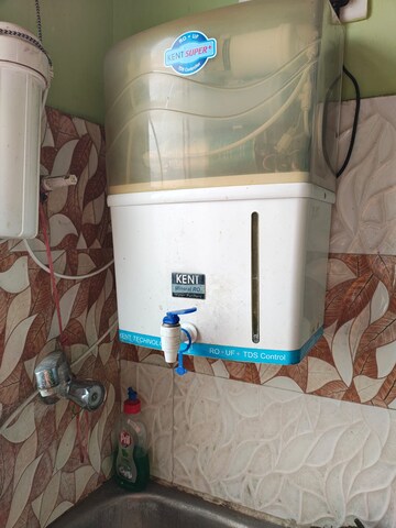 Furnished Amenities in 3 BHK Apartment at Gola Road – for Rent