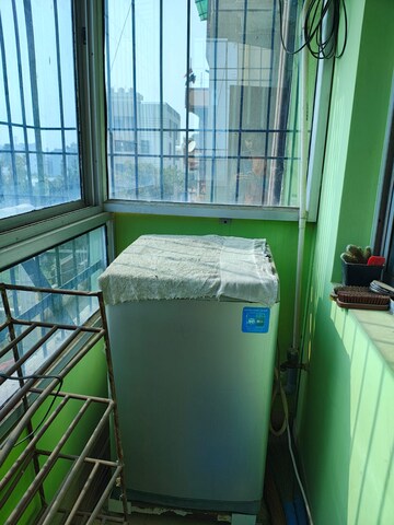 Furnished Amenities in 3 BHK Apartment at Gola Road – for Rent