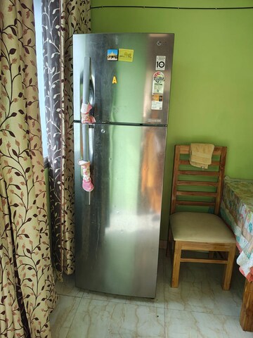 Furnished Amenities in 3 BHK Apartment at Gola Road – for Rent