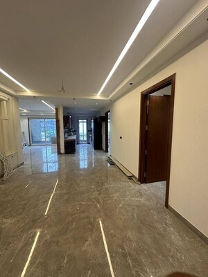 Room in 3 BHK Builder Floor at Anant Raj Ashok Estate, Sector 63a – for Sale