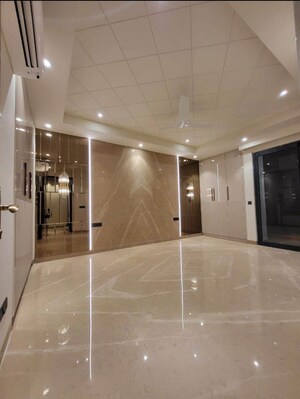Room in 4 BHK Penthouse at Sector 54 – for Sale