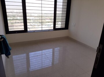 Room in 2 BHK Apartment at Sargam CHS Nanded, Sinhagad Road – for Rent