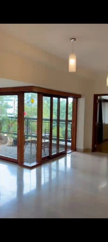 Room in 3 BHK Apartment at Windmills of Your Mind, Whitefield – for Rent