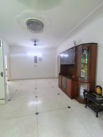 Living Room in 3 BHK Builder Floor at Unitech South City II, Sector 50 – for Rent