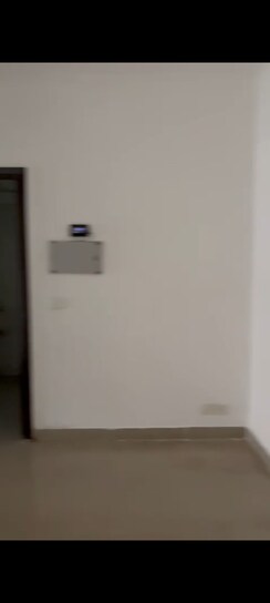 2 BHK Apartment For Sale in Gaur City 2 - 10th Avenue