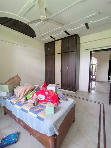 Bedroom in 3 BHK Builder Floor at Auram Floor, South City 2 – for Rent