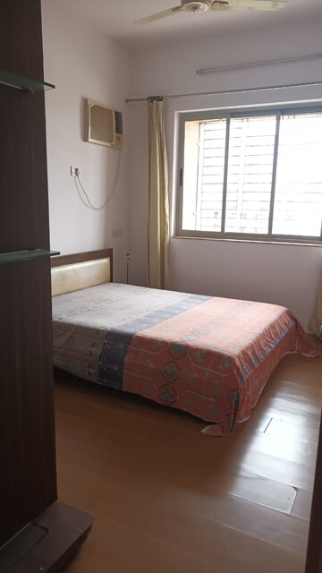Bedroom in 2 BHK Apartment at Suraj House, Patlipada – for Rent