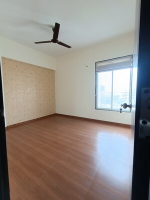 Room in 3.5 BHK Apartment at Vascon Forest County, Kharadi – for Sale