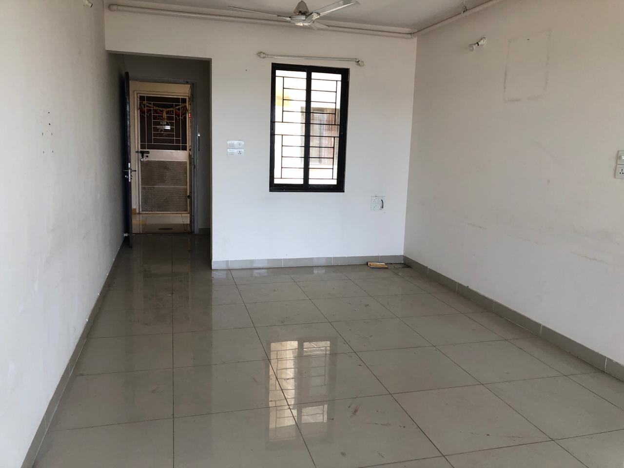 2 BHK + Servant Room Apartment For Rent in Sargam CHS Nanded