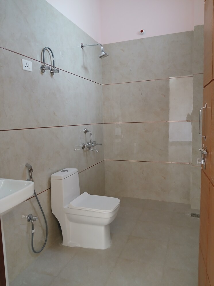 Master Bedroom, rwa-apartments-sector-122 2 Bedroom 110 Sq.Ft. Villa In Sector 122 Noida 9128681