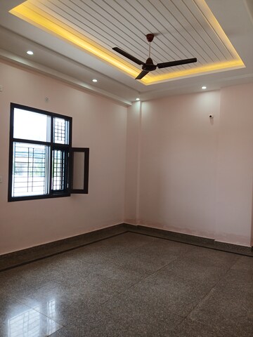2 BHK Villa For Rent in RWA Apartments Sector 122, Sector 122