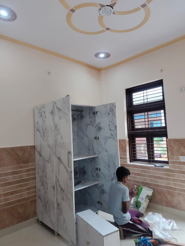 Bathroom, radha-krishna-kunj-ghaziabad 2 Bedroom 60 Sq.Yd. Villa In Bulandshahar Road Ghaziabad 9128671