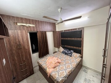 Bedroom in 1 BHK Apartment at Yash Evershine, Malad West – for Rent
