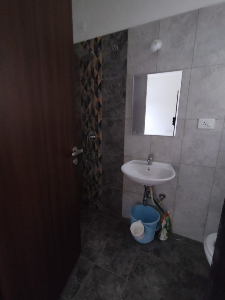 Bathroom, yashwin-sukhniwas 2 Bedroom 1000 Sq.Ft. Apartment In Hinjewadi Pune 9128680
