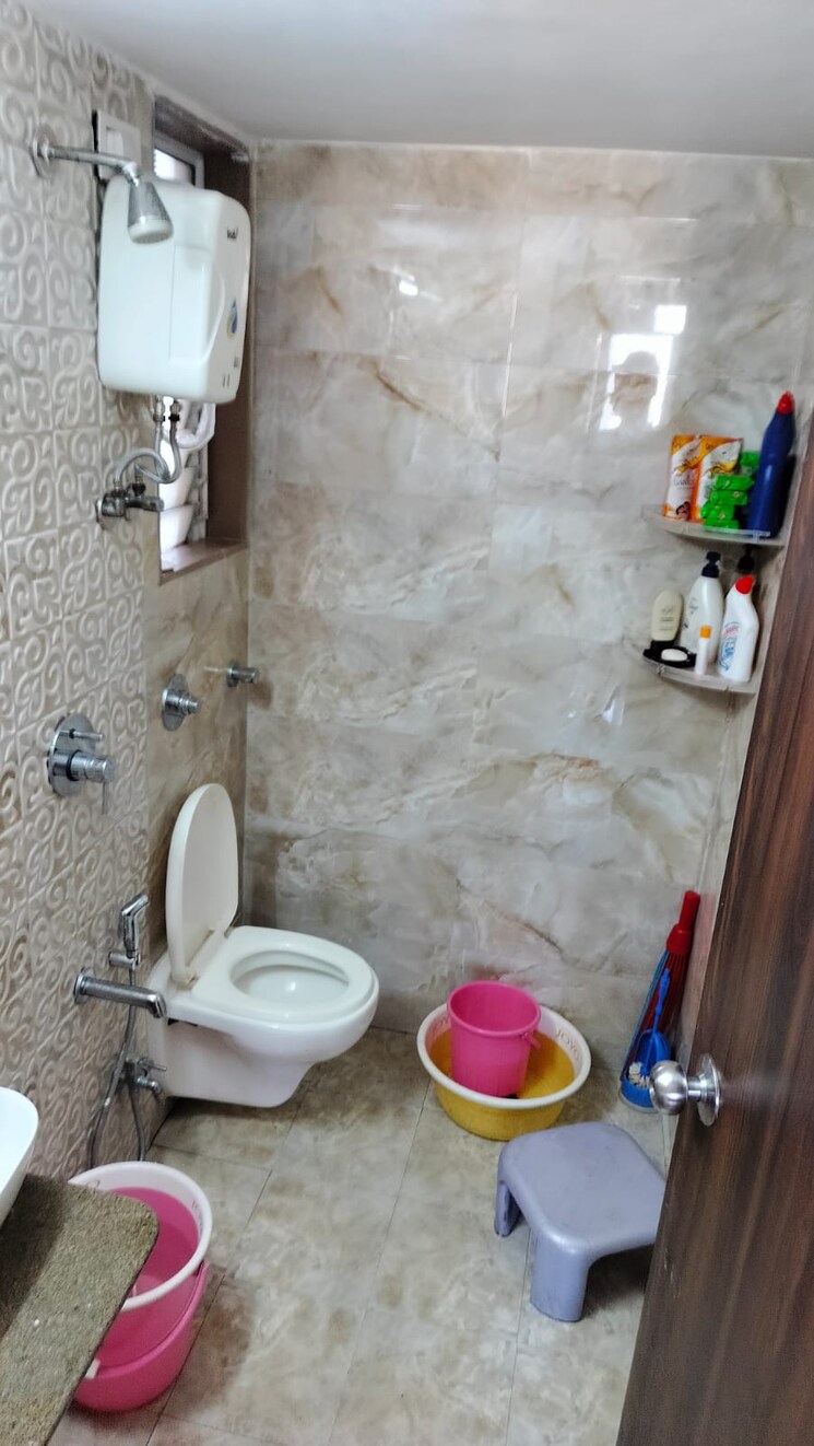 Bathroom, aditya-plaza-malad 2 Bedroom 596 Sq.Ft. Apartment In Malad West Mumbai 9128731