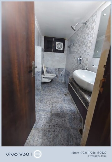Bathroom in 6+ BHK Villa at Gomti Nagar – for Rent
