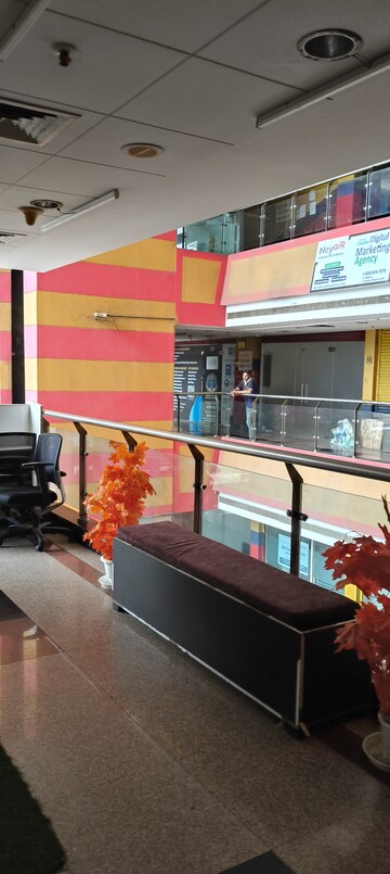  Office Space – Exterior View View at Vardhman Star Shop Mall, Sector 19 - for Rent