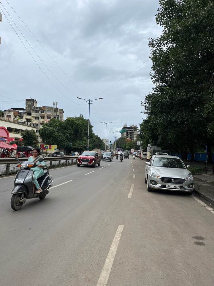  Parking, pashan sus road Commercial Office Space 900 Sq.Ft. In Pashan Sus Road Pune 9128819