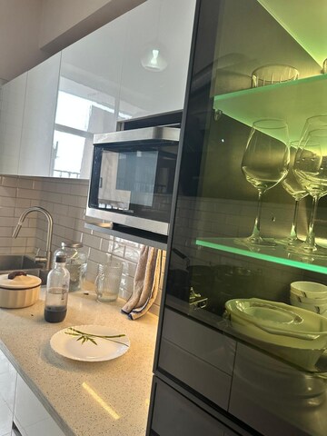 Furnished Amenities in 4 BHK Apartment at Kbnows Apartment, Sector 16 Greater Noida – for Sale