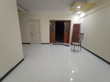 2 BHK Apartment For Rent in Om Trimurti CHS, Dattawadi