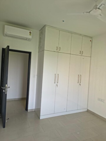 Building Lobby in 3 BHK Apartment at Shapoorji Pallonji Joyville Gurgaon, Sector 102 – for Rent