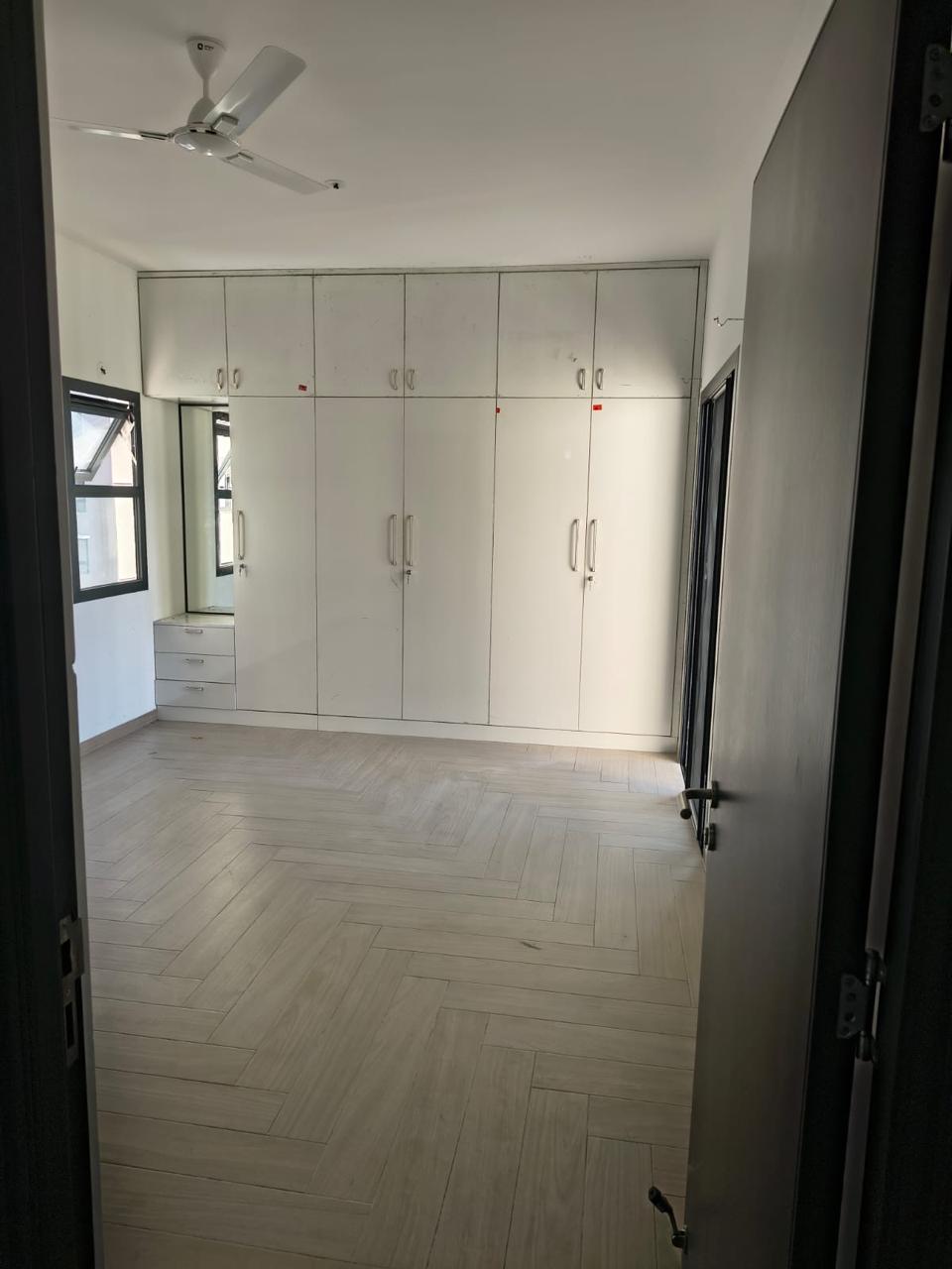 3 BHK Apartment For Rent in Shapoorji Pallonji Joyville Gurgaon