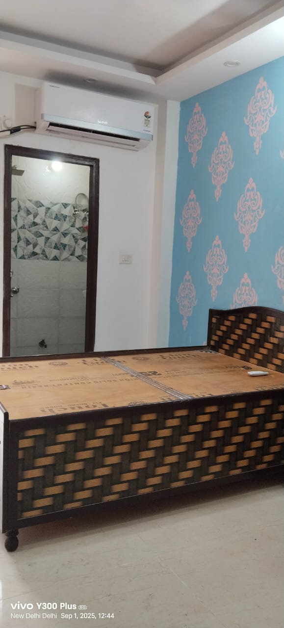 2 BHK Builder Floor For Rent in Govindpuri 