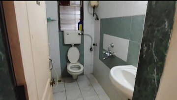 Bathroom in 1 BHK Apartment at Acme Complex 2A, Goregaon West – for Rent