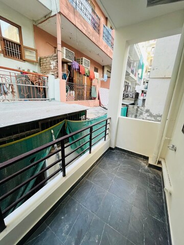 Balcony in 2 BHK Builder Floor at Sector 46 – for Rent