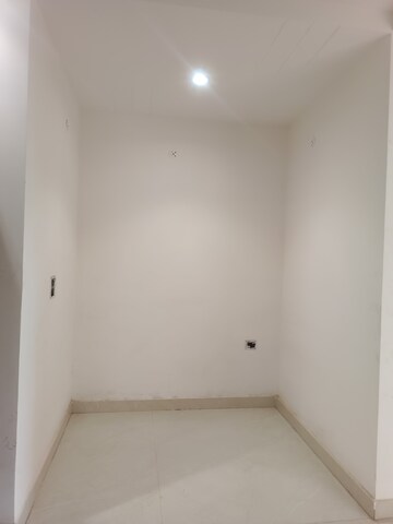 3 BHK Builder Floor For Rent in Green Fields Colony