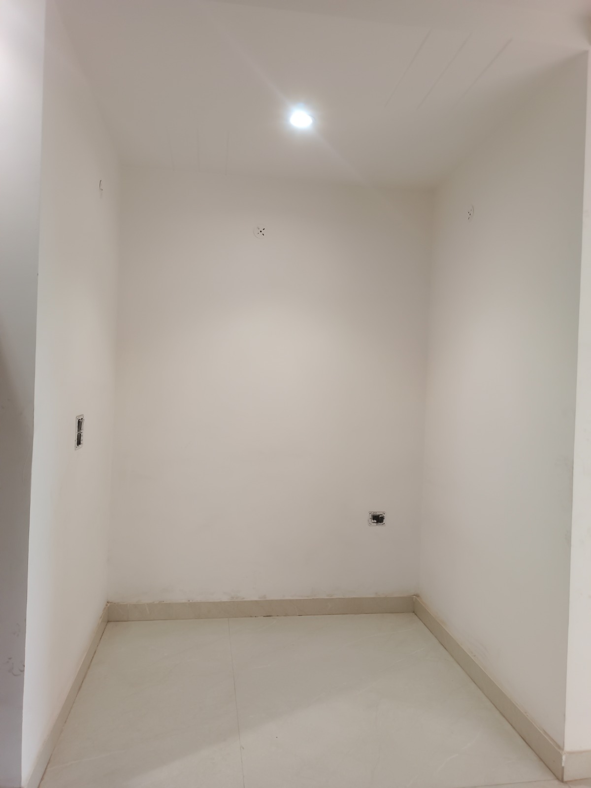 3 BHK + Pooja Room,Servant Room,Study Room,Extra Room Builder Floor For Rent in Green Fields Colony