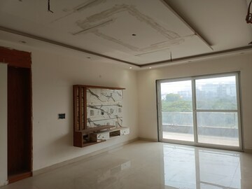 Room in 3 BHK Builder Floor at Green Fields Colony – for Rent