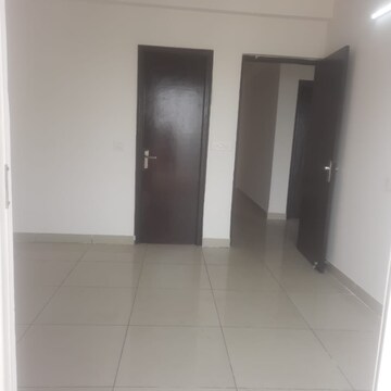Building Lobby in 3.5 BHK Apartment at Panchsheel Greens II, Panchsheel Green – for Rent