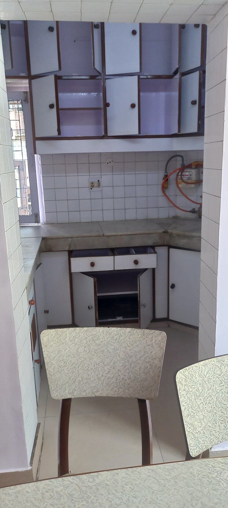 Kitchen, ip extension 2 Bedroom 900 Sq.Ft. Apartment In Ip Extension Delhi 9128986