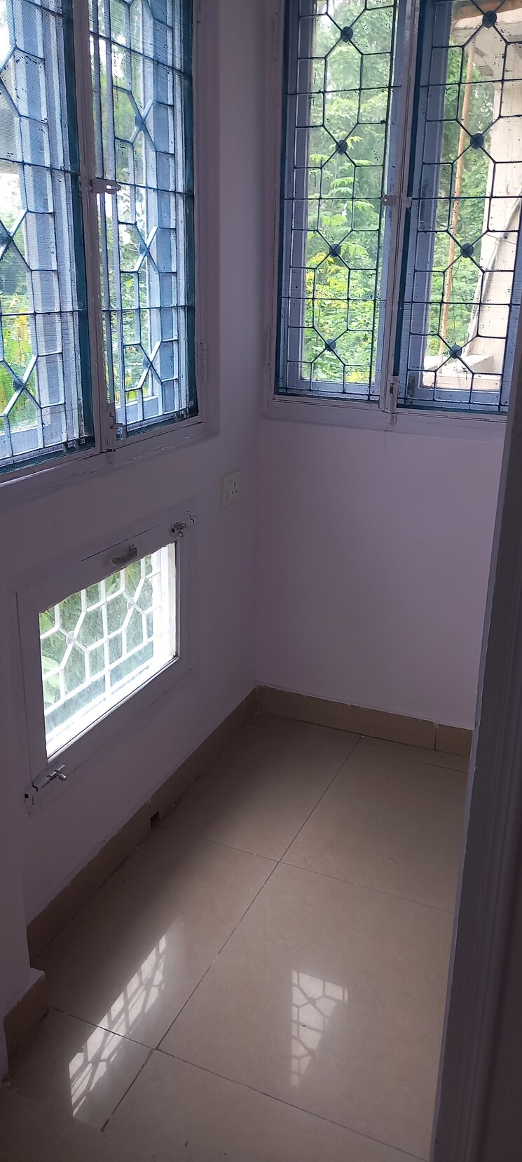 Room, ip extension 2 Bedroom 900 Sq.Ft. Apartment In Ip Extension Delhi 9128986