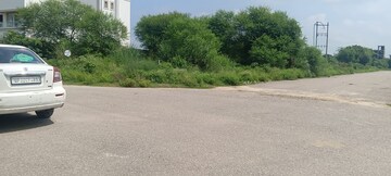 Plot Area in  Plot at Gomti Nagar – for Sale
