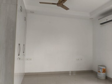 Room in 3 BHK Apartment at Kondapur – for Rent