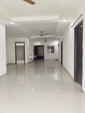 Living Room in 3 BHK Apartment at Kondapur – for Rent