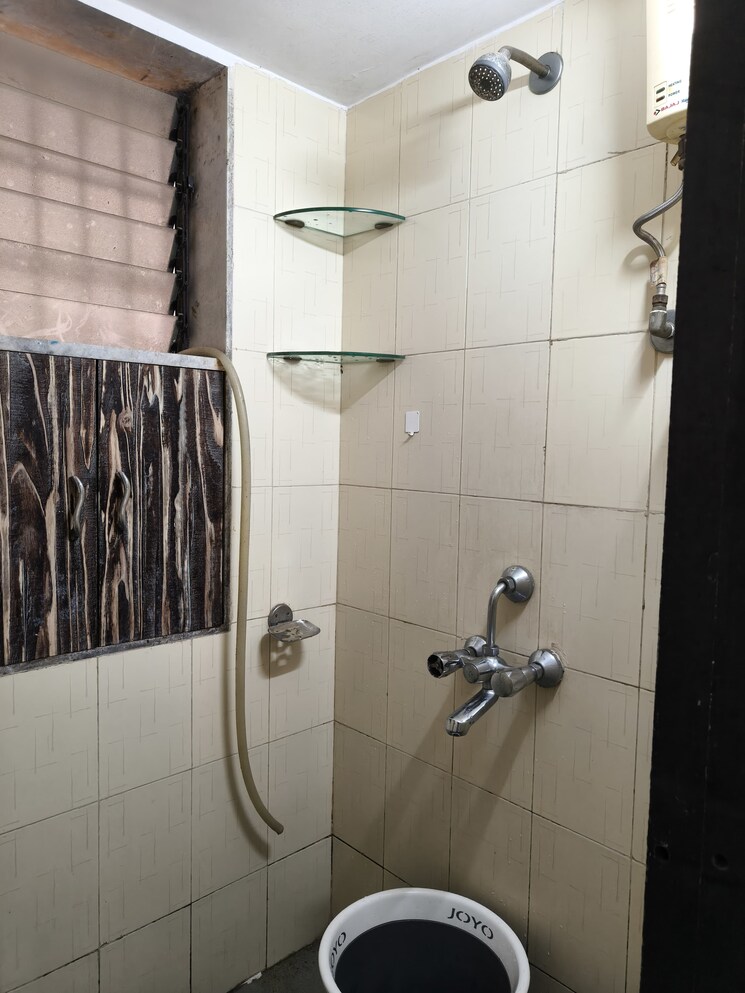 Bathroom, sai-milan-chs 1 Bedroom 450 Sq.Ft. Apartment In Worli Mumbai 9129044