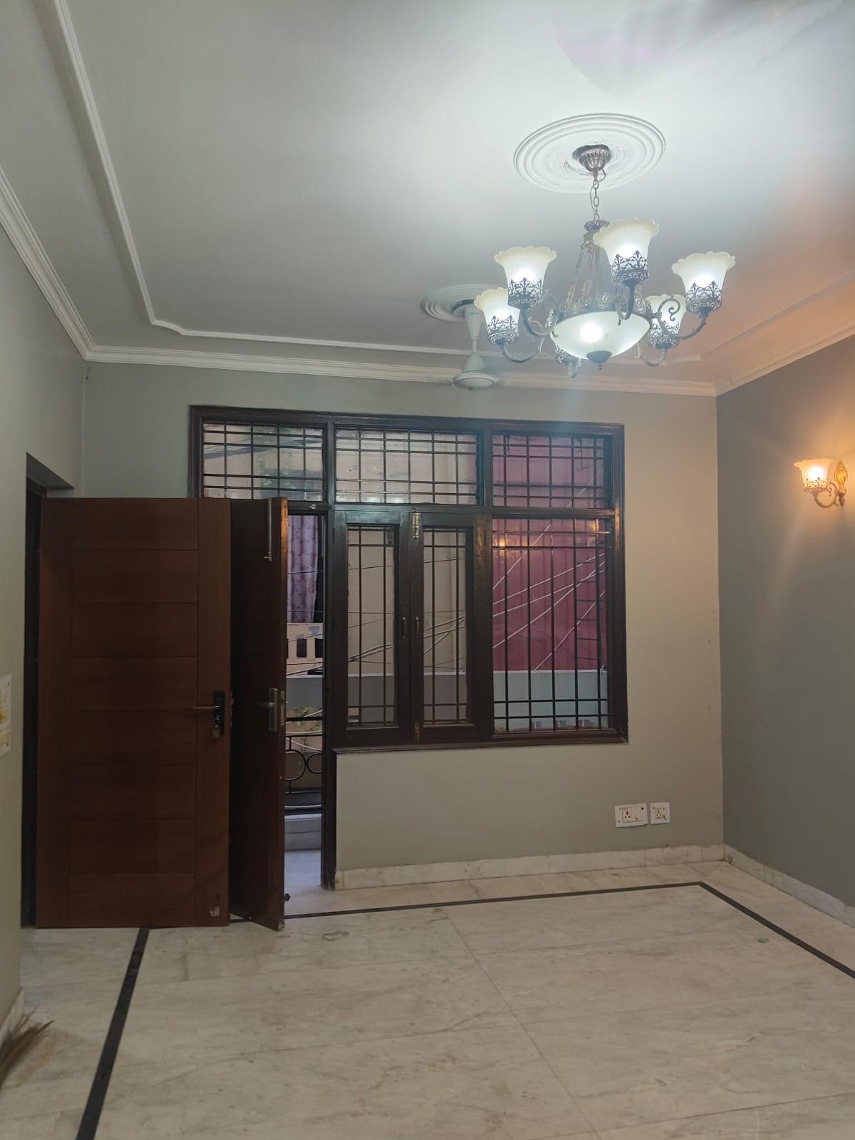 2 BHK Builder Floor For Rent in Chattarpur