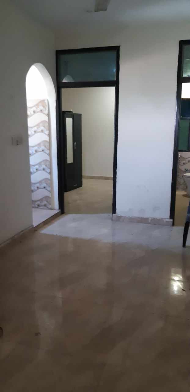 2 BHK Builder Floor For Rent in RWA Sangam Vihar Block B